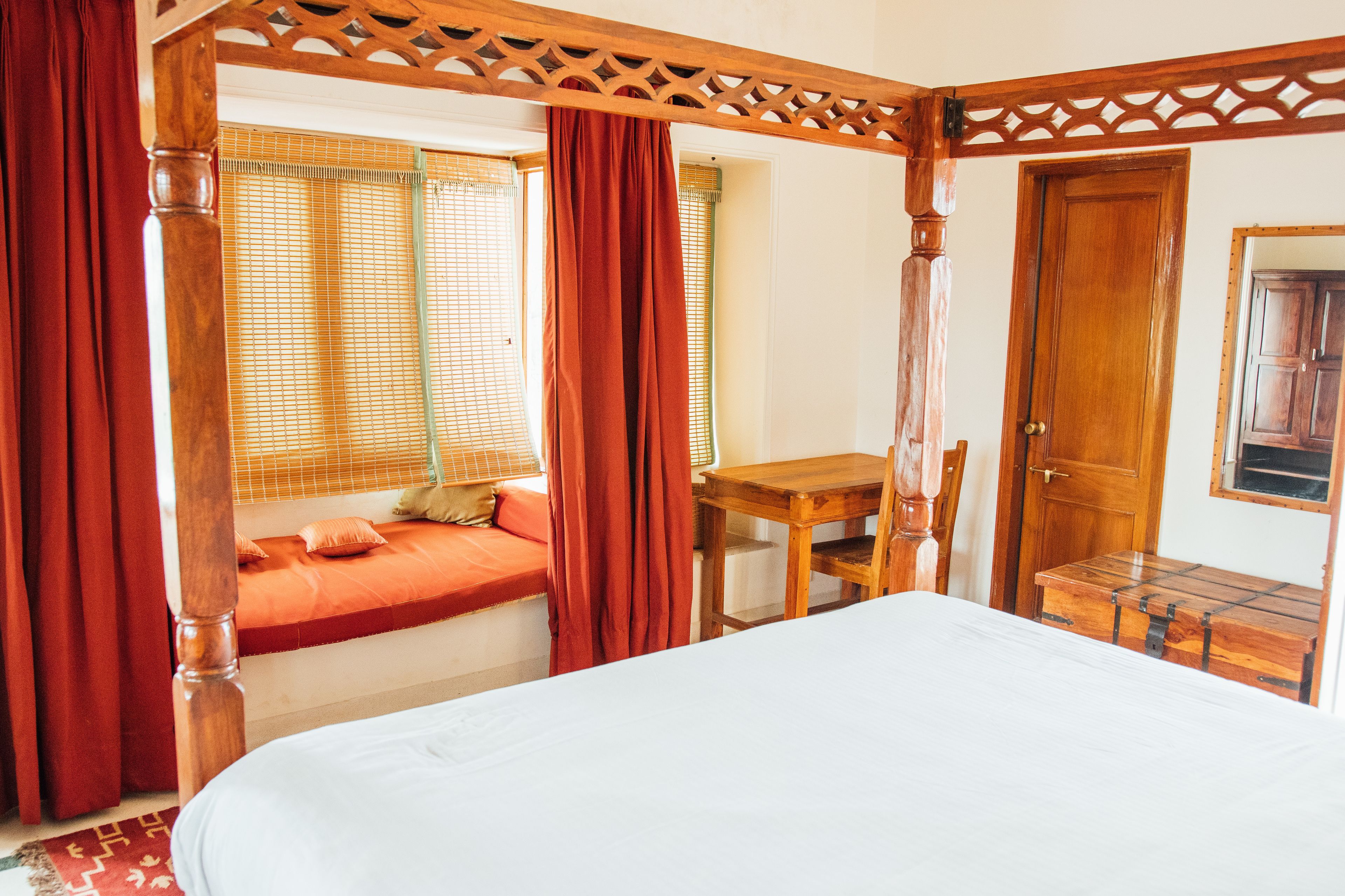 deluxe room | in-room safe, soundproofing, rollaway beds, free wifi