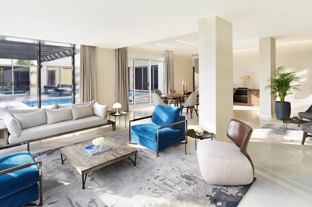 The Ritz Carlton Abu Dhabi, Grand Canal - Image 61
