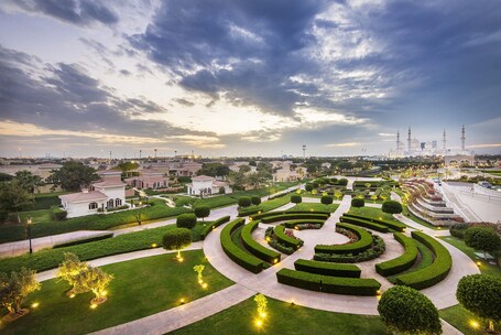 The Ritz Carlton Abu Dhabi, Grand Canal - Image 22