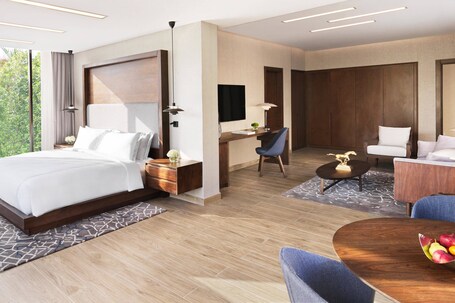 The Ritz Carlton Abu Dhabi, Grand Canal - Image 3