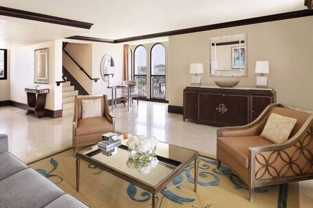 The Ritz Carlton Abu Dhabi, Grand Canal - Image 9