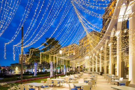 The Ritz Carlton Abu Dhabi, Grand Canal - Image 7
