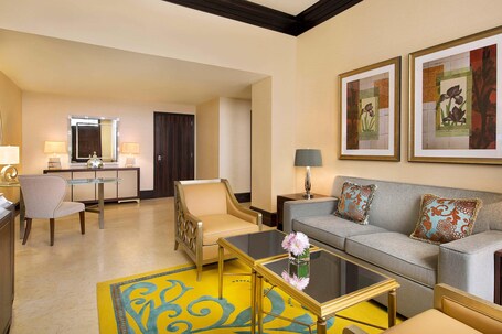 The Ritz Carlton Abu Dhabi, Grand Canal - Image 19