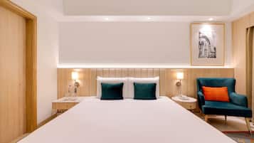 Business-Doppelzimmer | Hochwertige Bettwaren, Betten mit Memory-Foam-Matratzen, Minibar