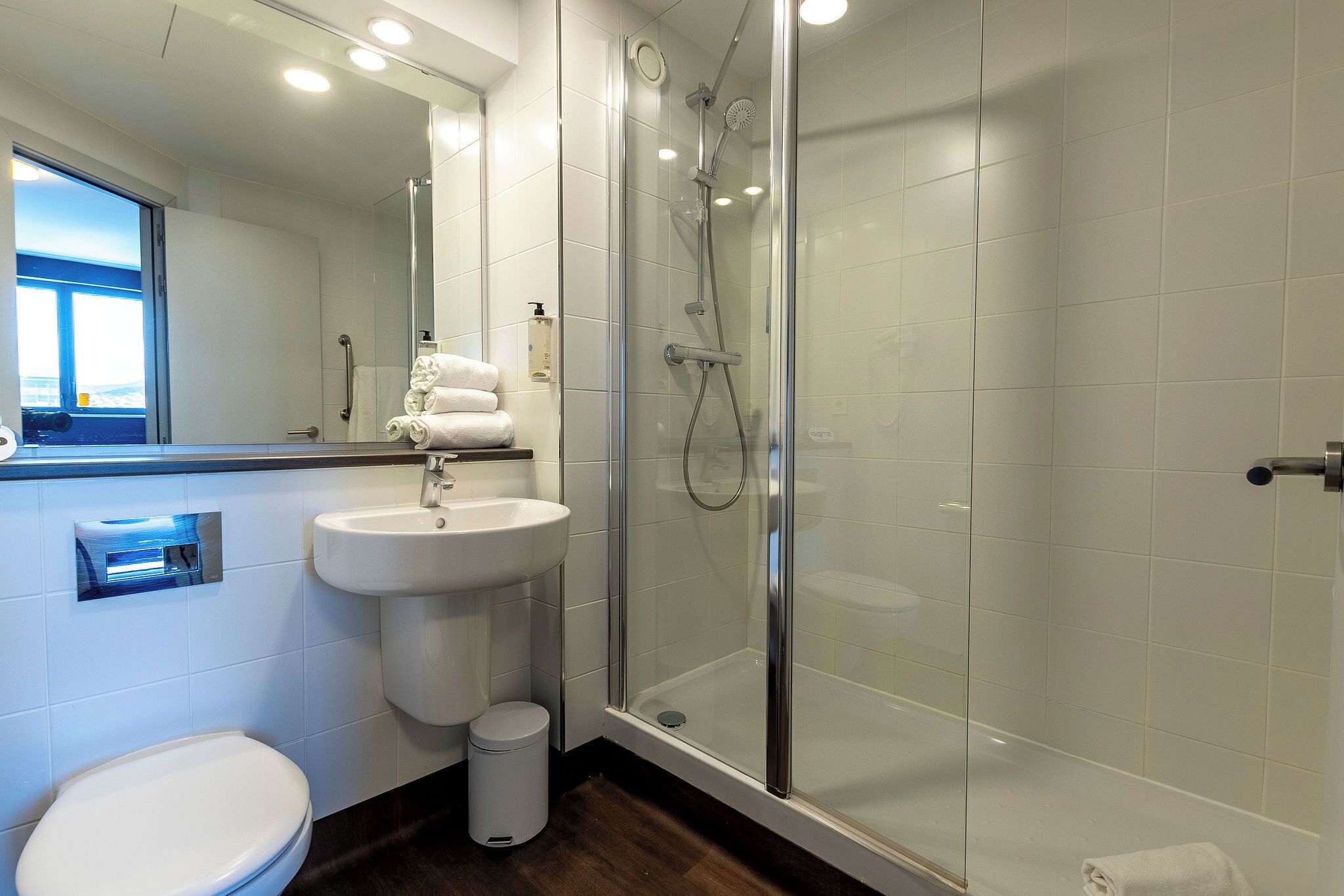 Photo - Travelodge Barcelona Poblenou