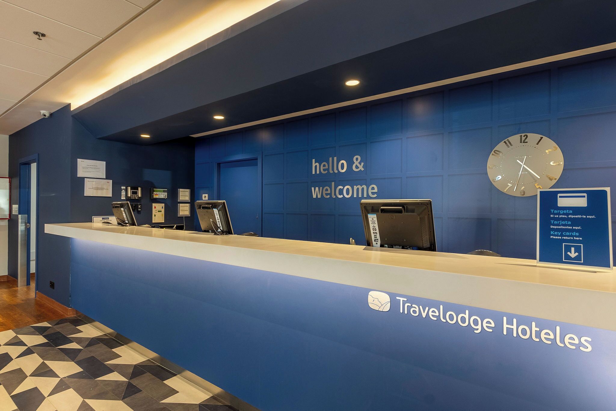 Photo - Travelodge Barcelona Poblenou