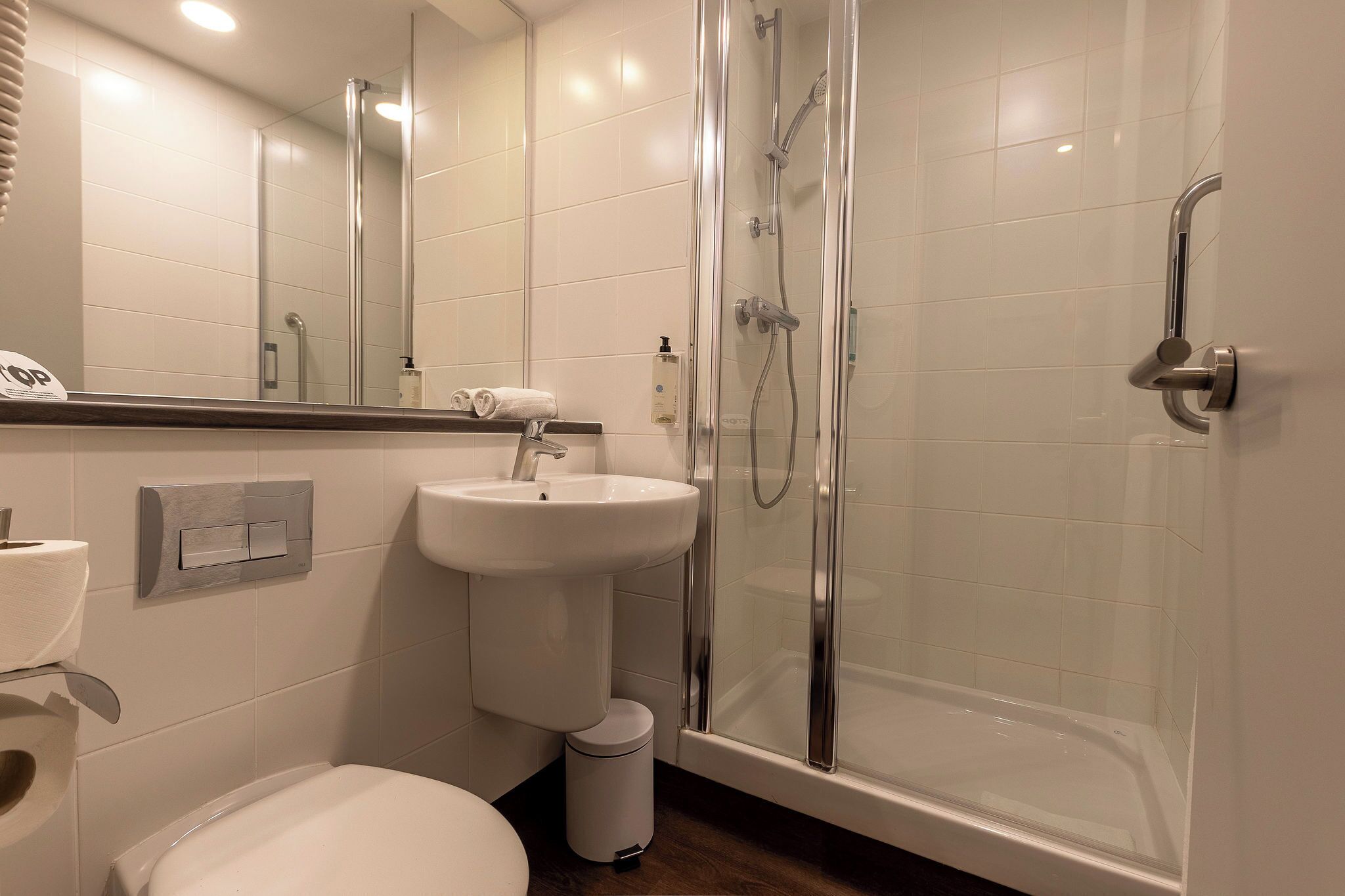 Photo - Travelodge Barcelona Poblenou