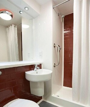 Bathroom - Travelodge Hartlepool Marina (Hartlepool)