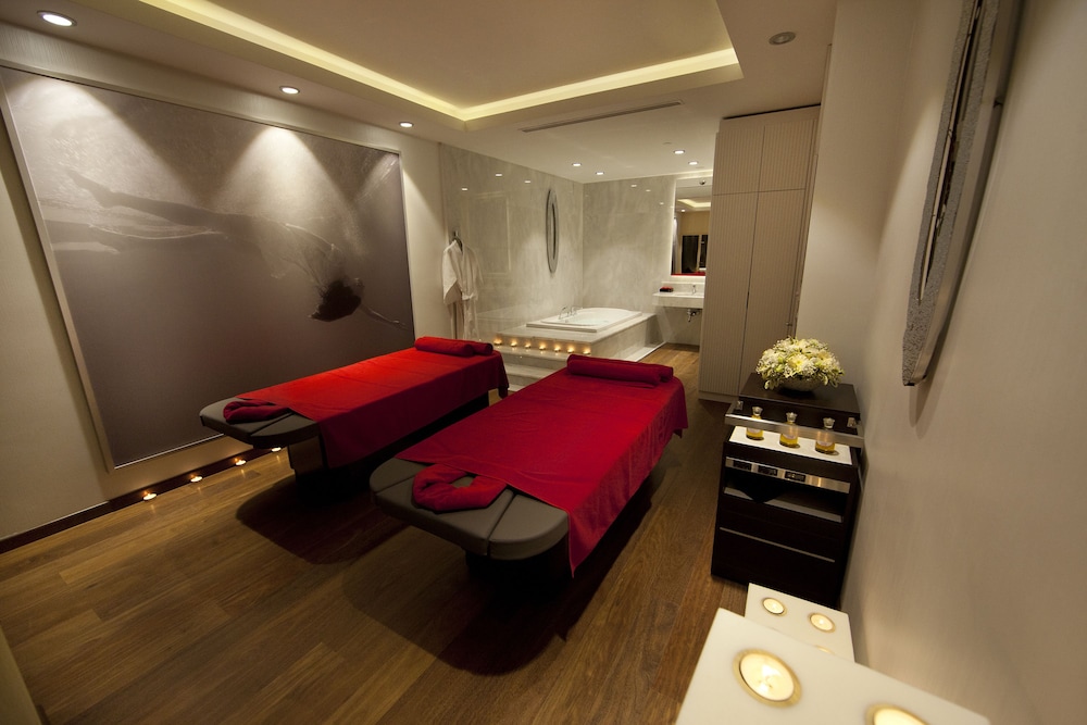 Wyndham Grand Istanbul Kalamis Marina Hotel - Foto 5