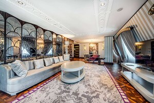 Ropa de cama de alta calidad, colchones con pillow-top y minibar 