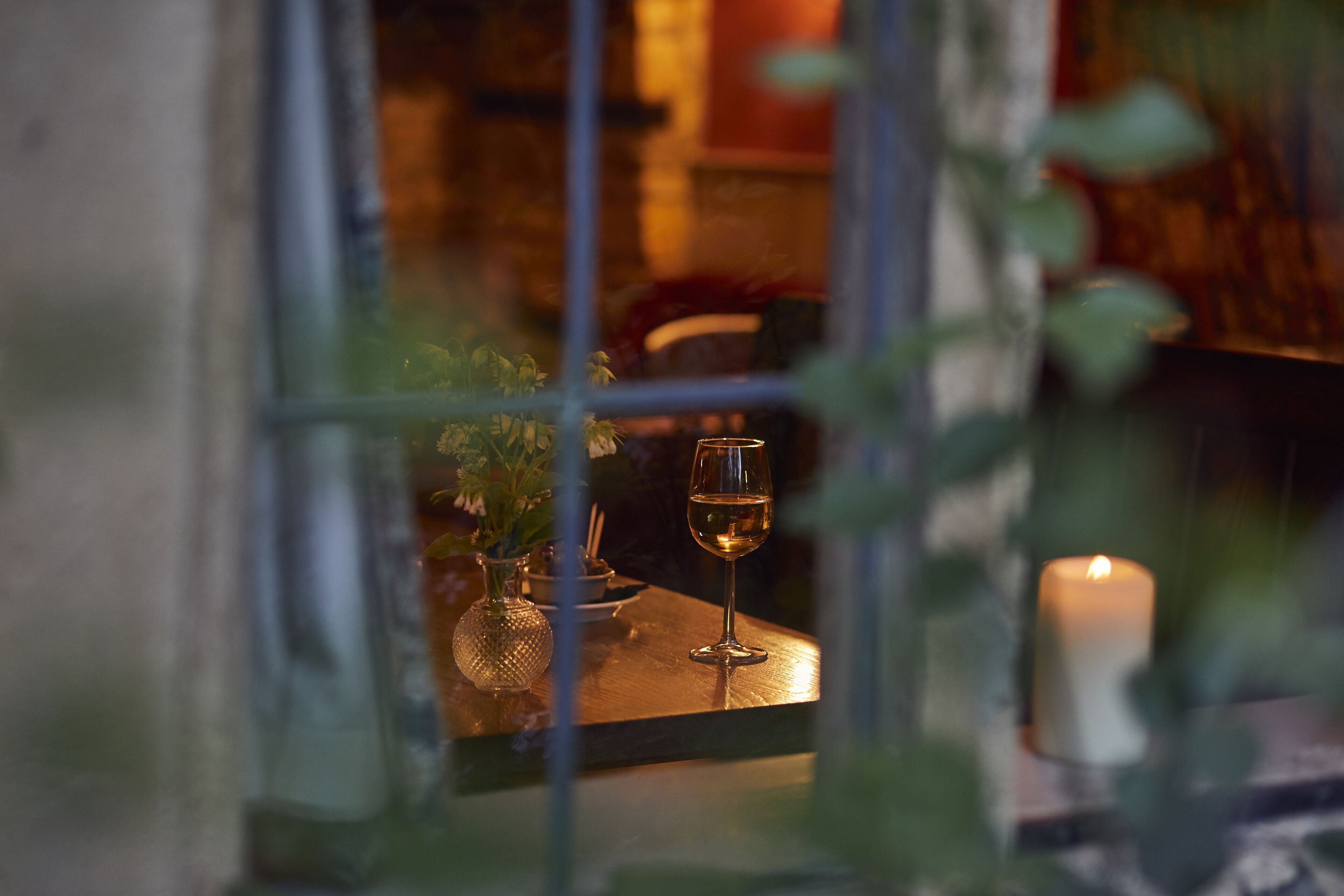 Breakfast and dinner served, Regional cuisine