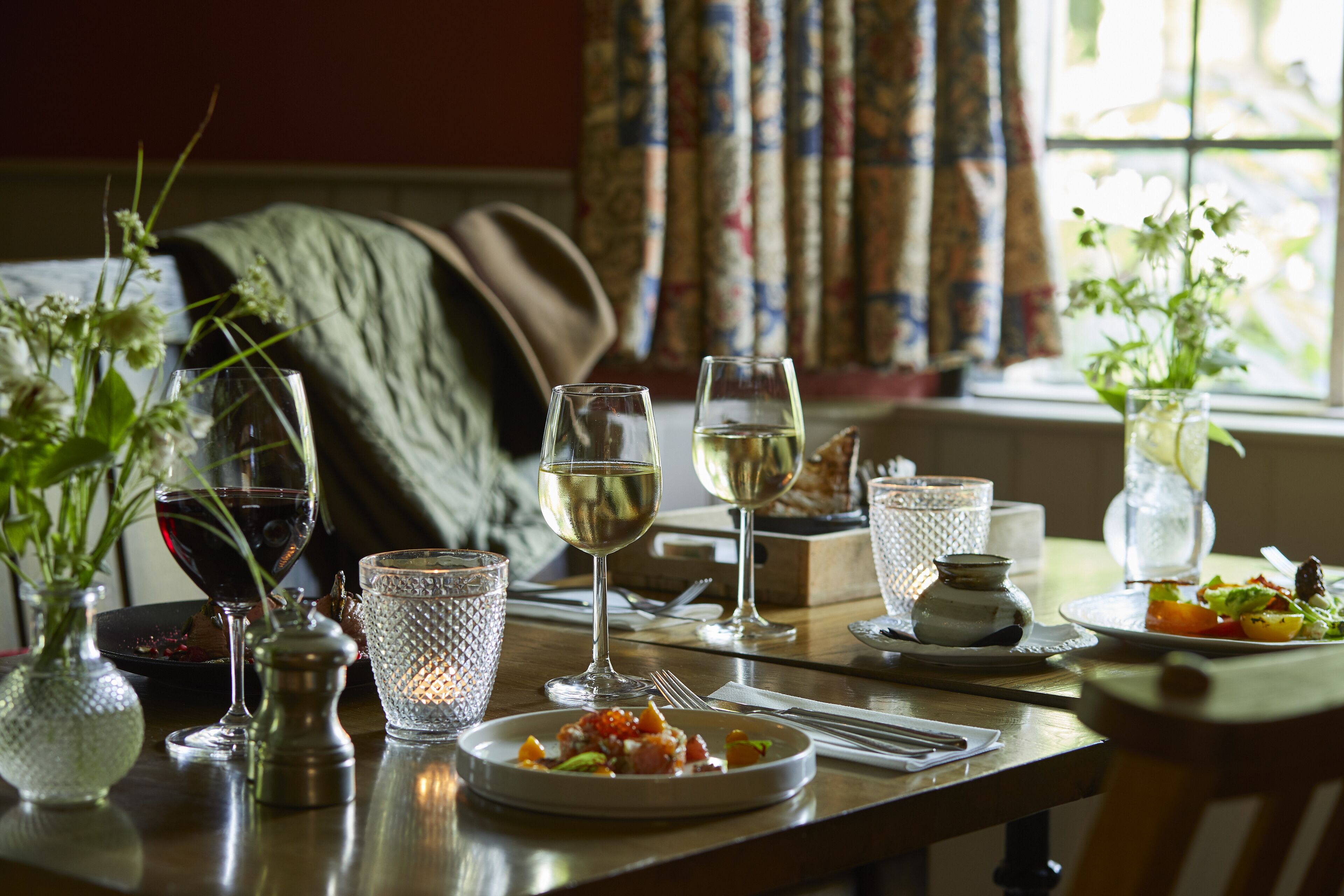 Breakfast and dinner served, Regional cuisine