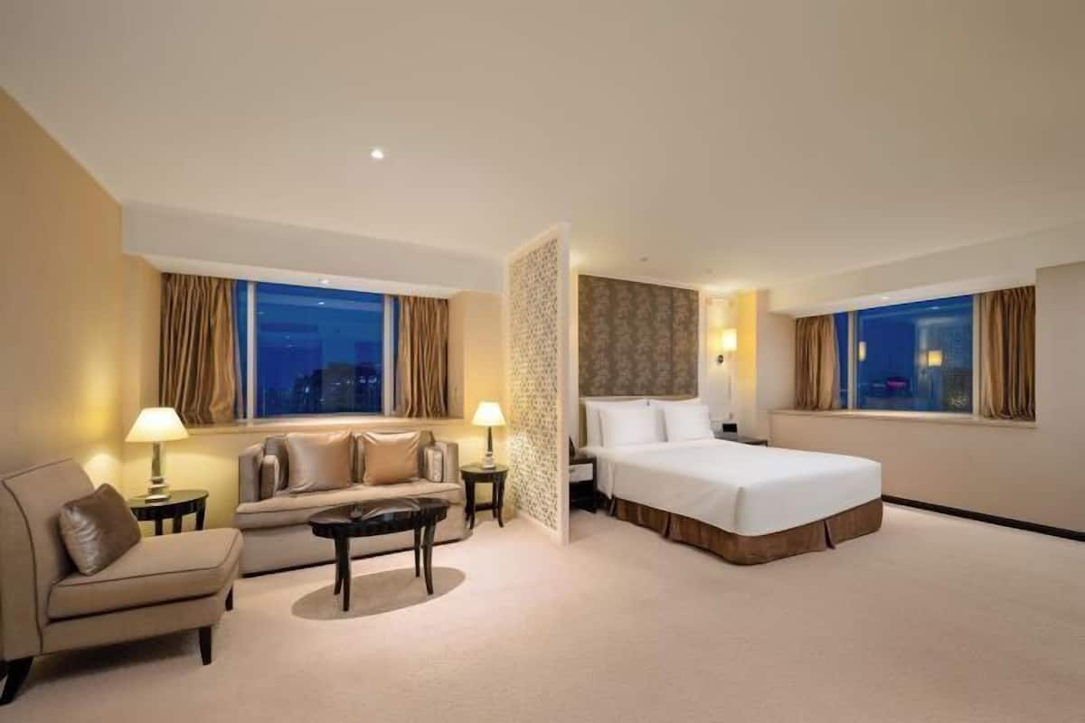 Down duvets, minibar, in-room safe, individually decorated
