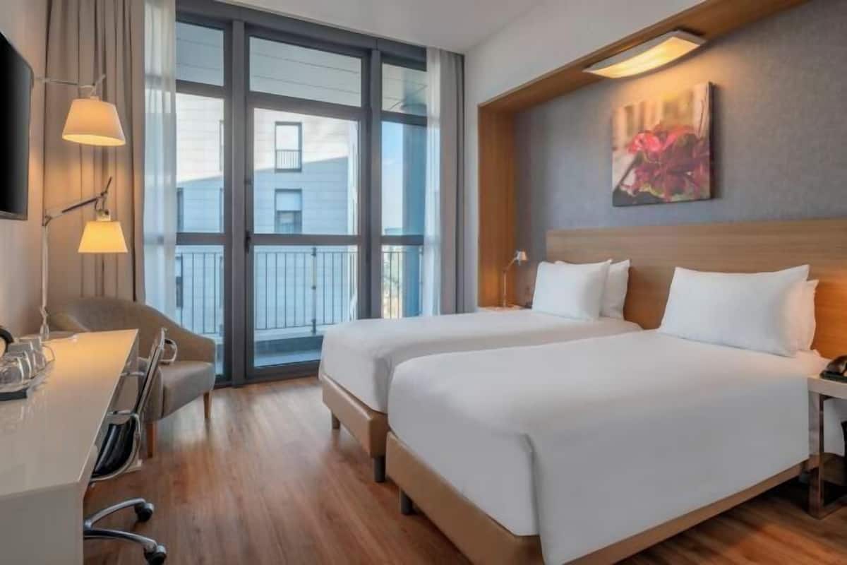 Down duvets, minibar, in-room safe, soundproofing