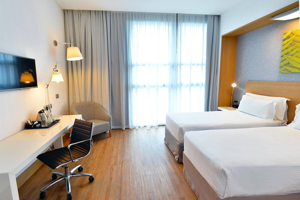Down comforters, minibar, in-room safe, soundproofing