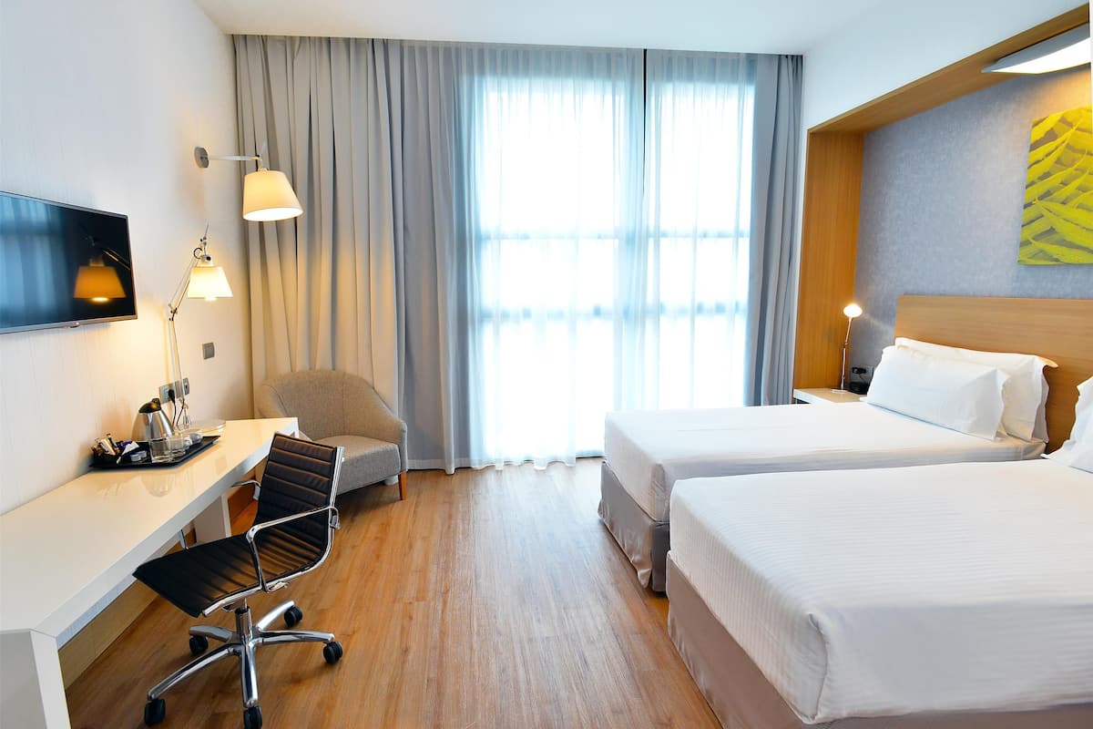 Down comforters, minibar, in-room safe, soundproofing