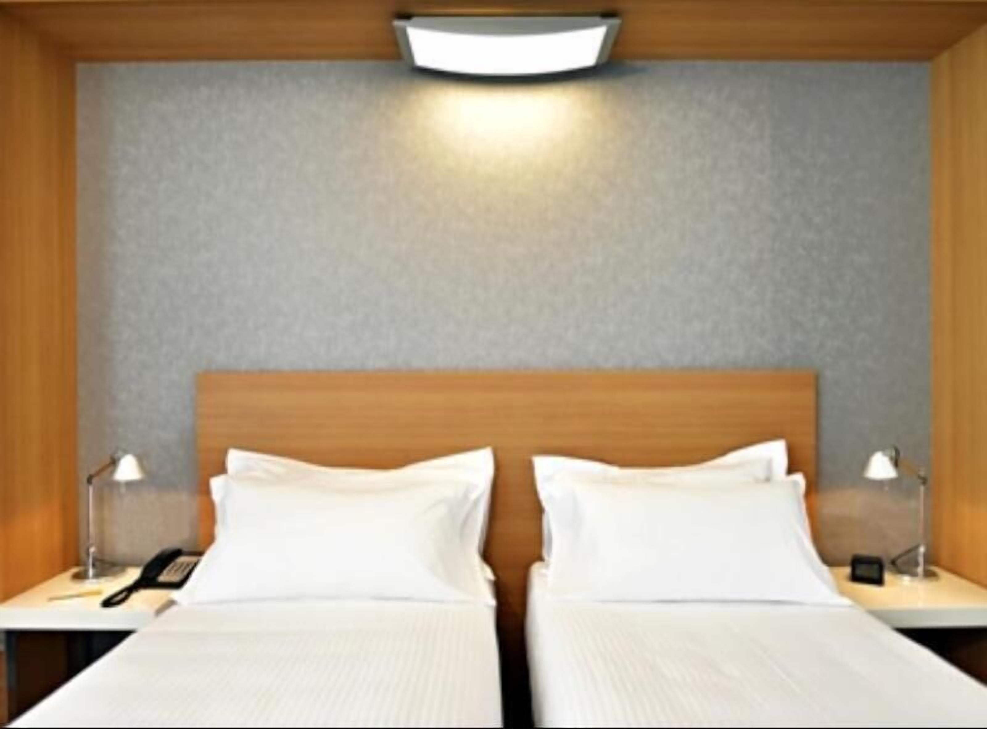 Down comforters, minibar, in-room safe, soundproofing