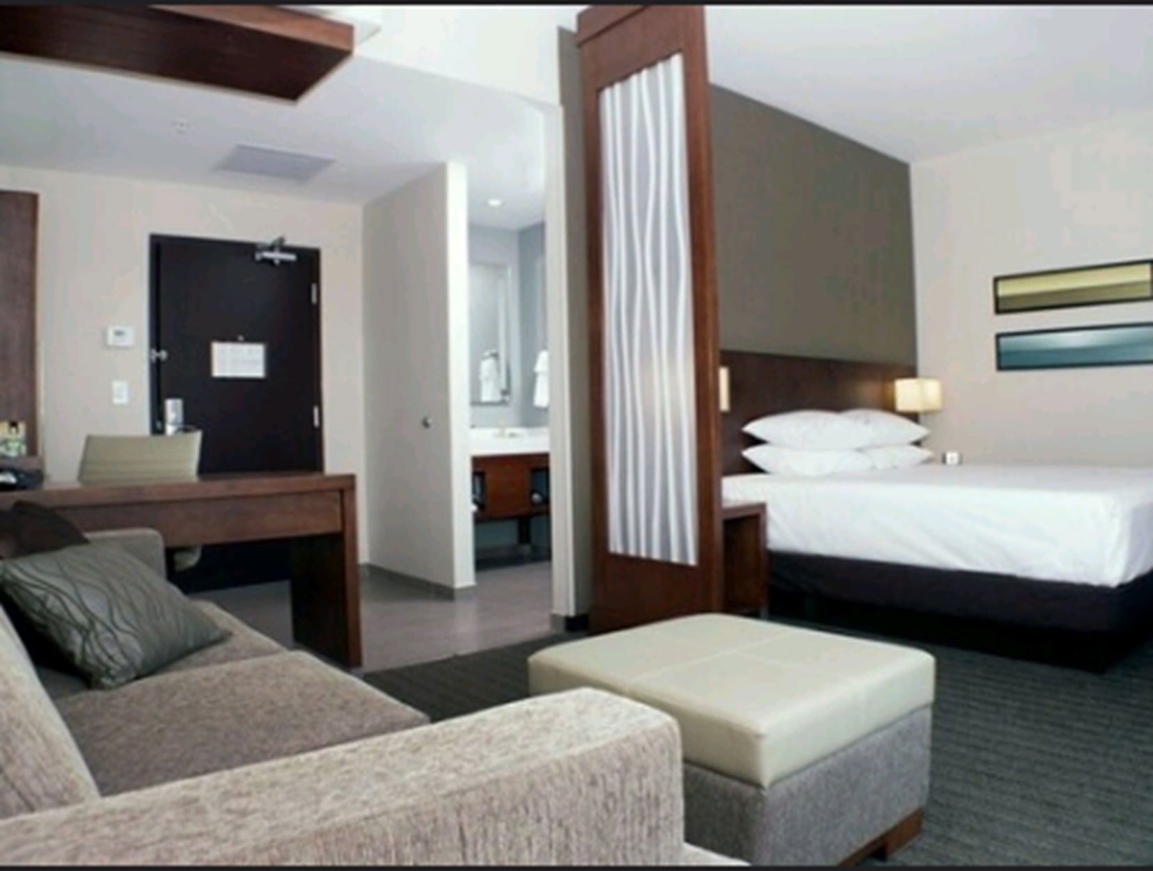 Premium bedding, in-room safe, desk, soundproofing