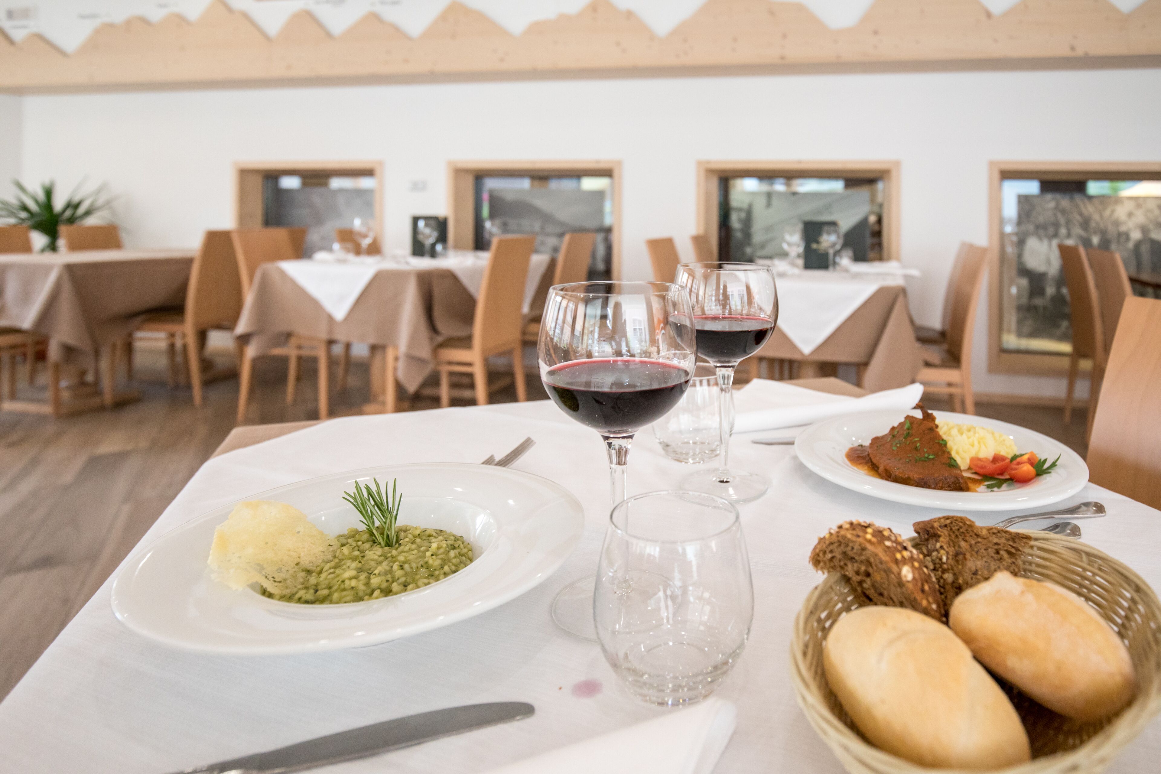 breakfast, lunch, dinner served; italian cuisine