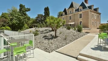 Enceinte de lâhĂ©bergement