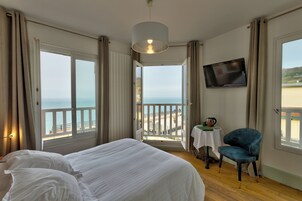 Premium bedding, free WiFi, bed sheets