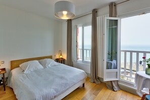 Ropa de cama de alta calidad, wifi gratis y ropa de cama 