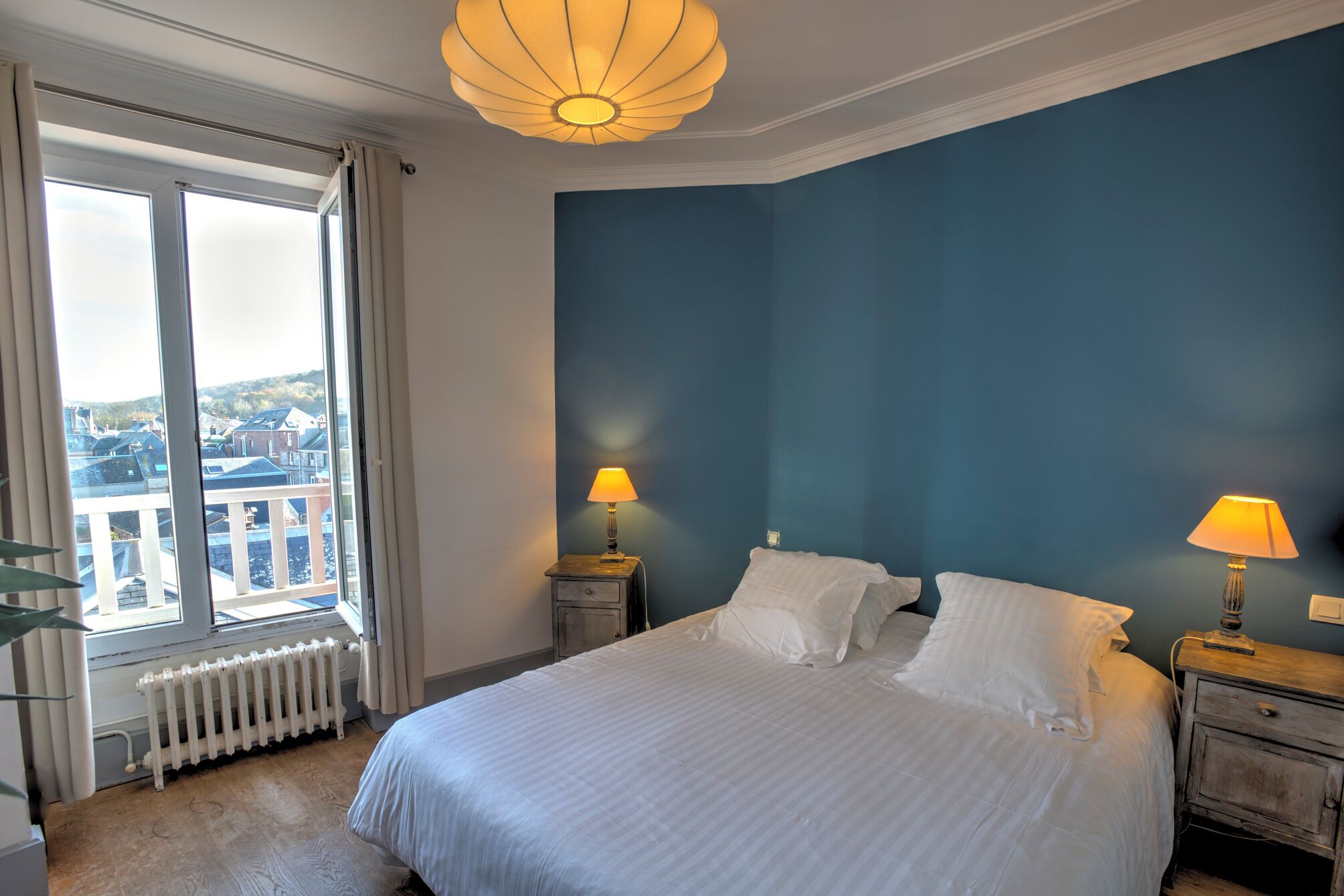 chambre double vue village avec douche | premium bedding, free wifi, bed sheets