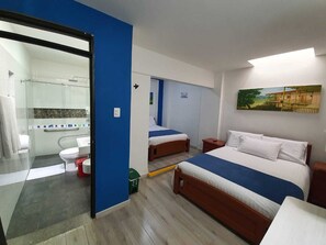 Minibar, in-room safe, individually furnished, desk - Hotel San Jeronimo (Armenia)