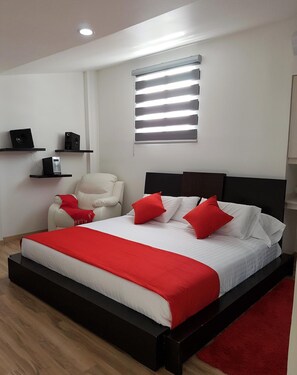 Minibar, in-room safe, individually furnished, desk