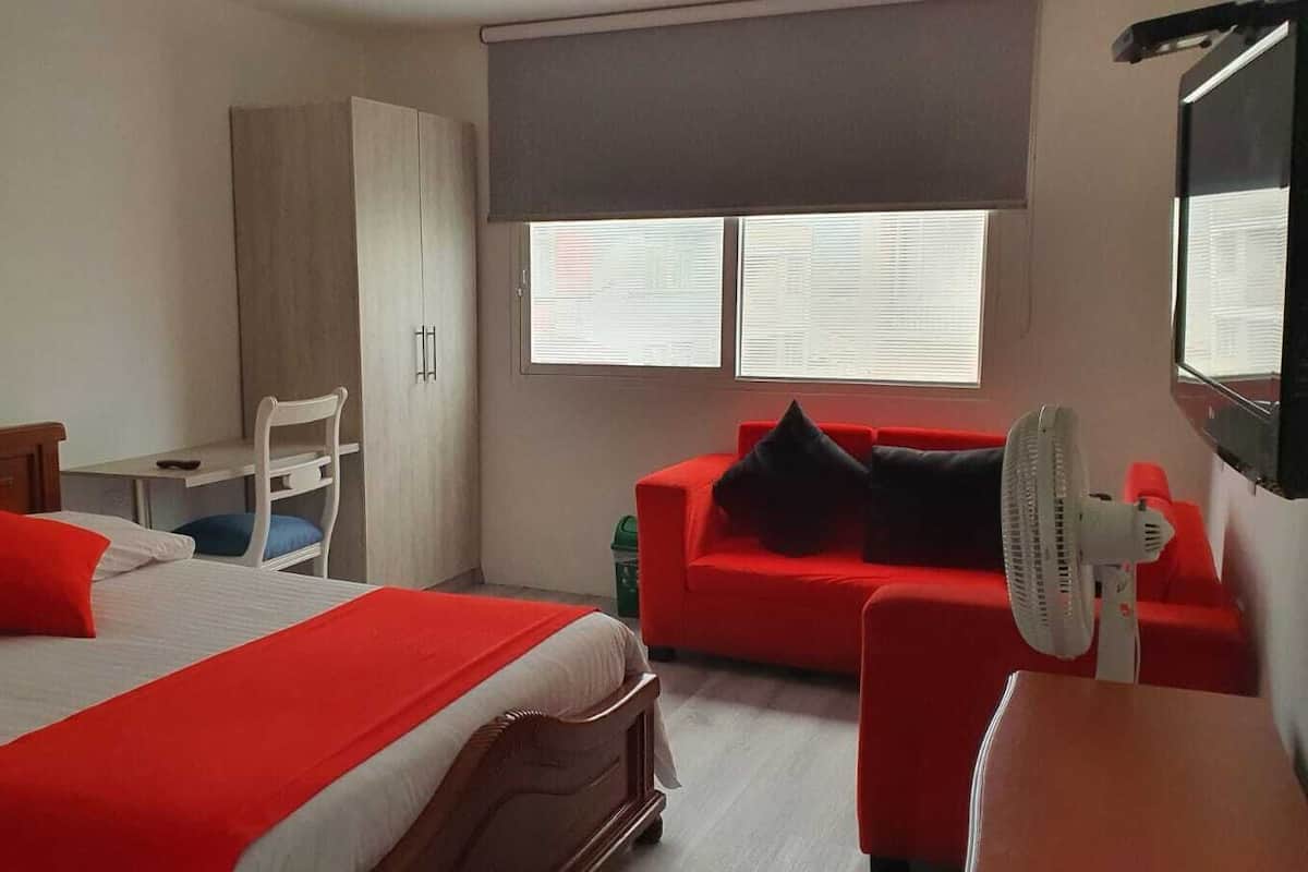 Minibar, in-room safe, desk, free WiFi