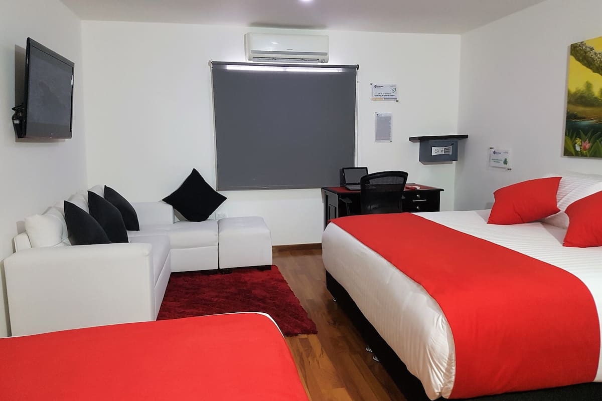 Minibar, in-room safe, desk, free WiFi