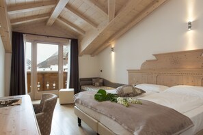 In-room safe, desk, blackout curtains, soundproofing - Alba Alpine Hotel (Livigno)