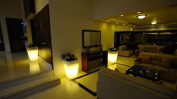 Sala de estar en el lobby