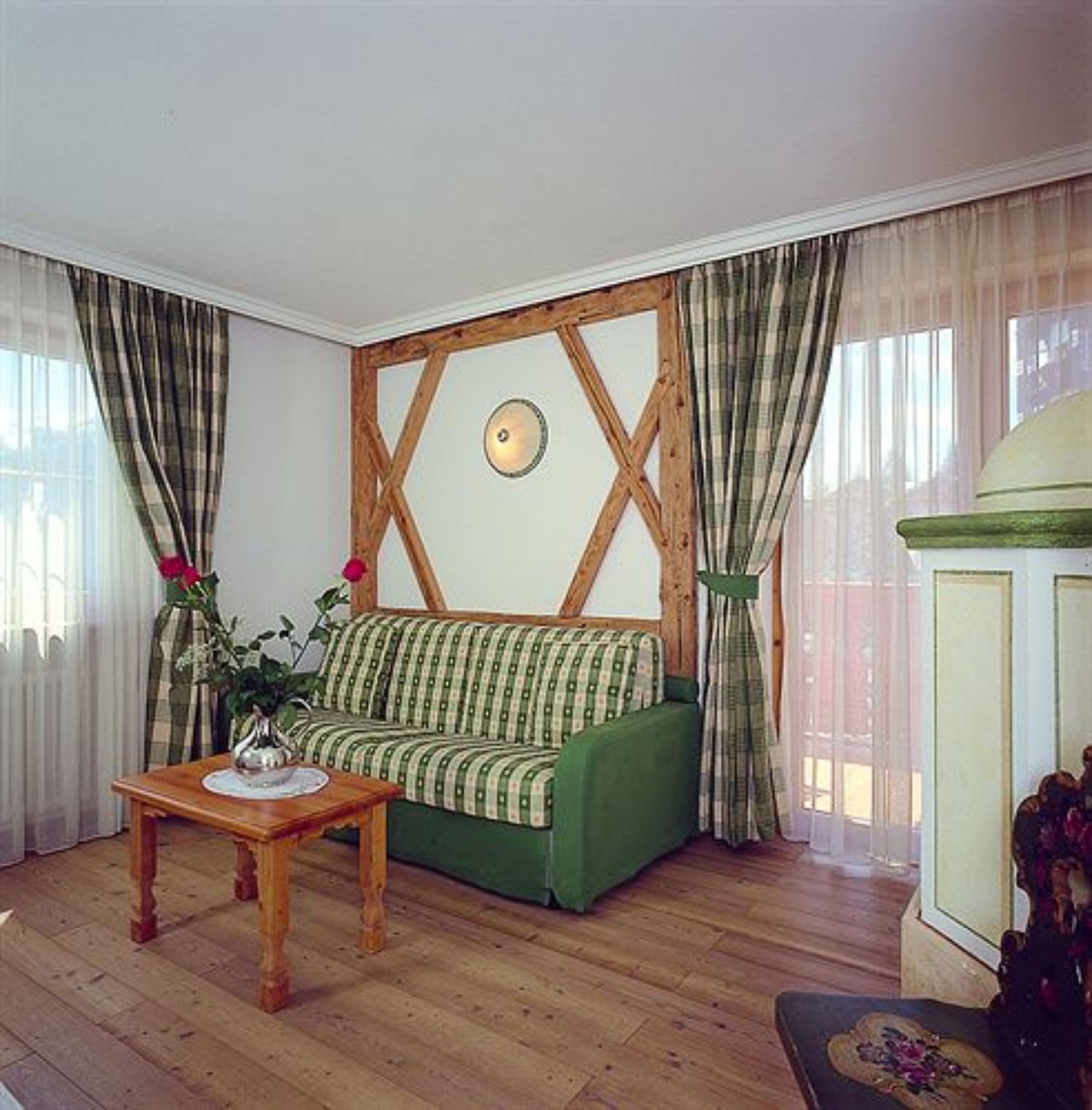 1 bedroom, down duvets, minibar, in-room safe