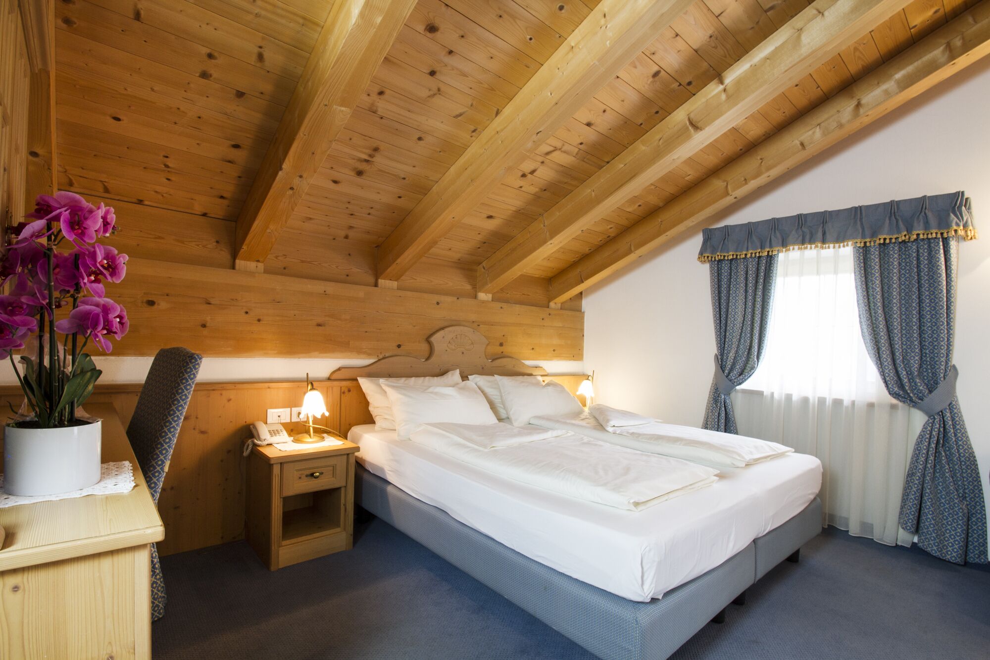 superior triple room | 1 bedroom, down duvets, minibar, in-room safe