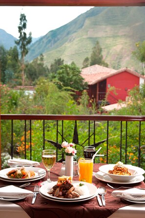 Breakfast and dinner served  - Hotel Mabey Urubamba (Urubamba)