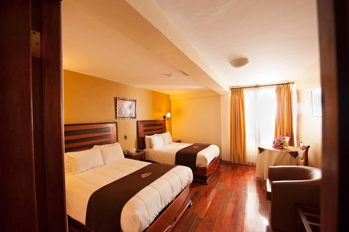 Premium bedding, in-room safe, desk, laptop workspace