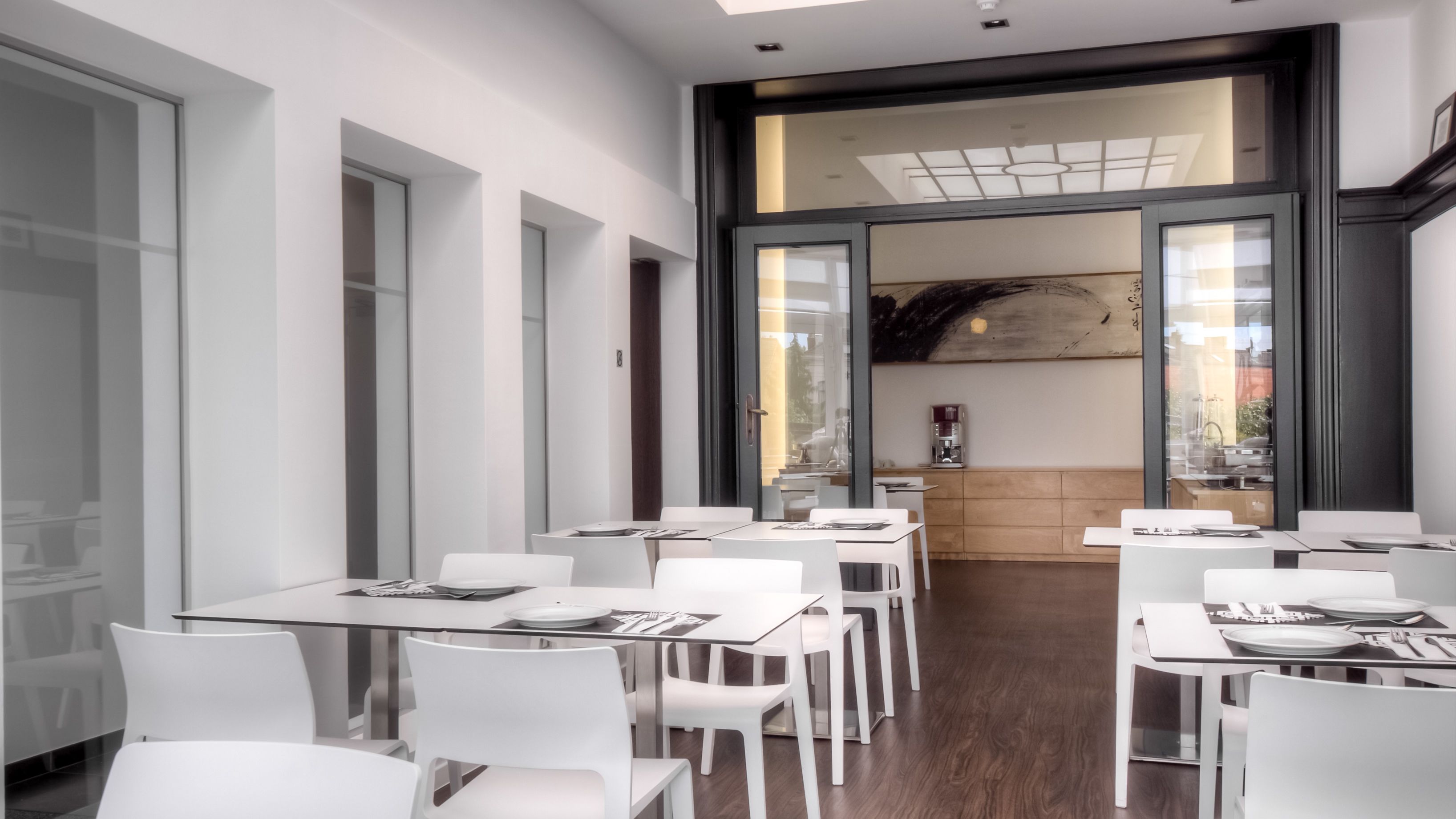 daily buffet breakfast (eur 15 per person)