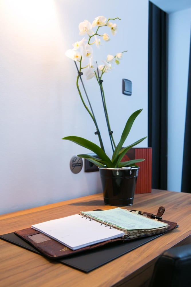 Hotel St James by null