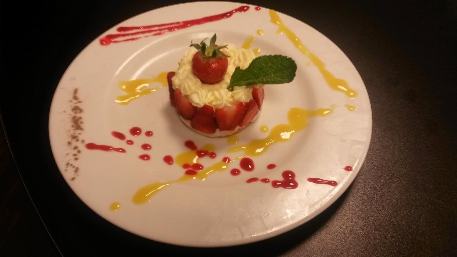 lunch and dinner served