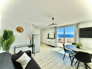 พรีเมียร์วิลล่า, อ่างน้ำร้อน | 1 ห้องนอน, ห้องพักตกแต่งอย่างมีเอกลักษณ์, ตกแต่งพิเศษโดยเฉพาะ