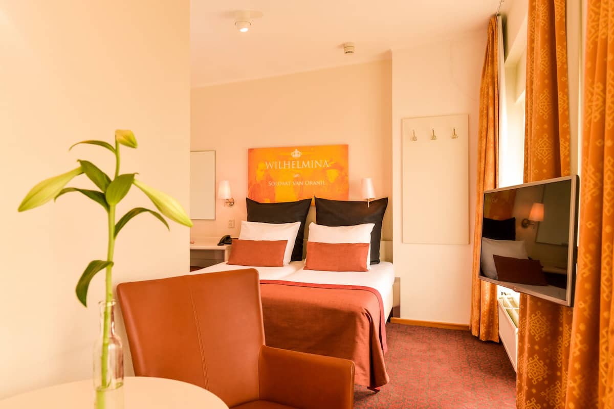 Senior Double Room | Hypo-allergenic bedding, in-room safe, desk, blackout drapes