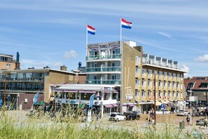 Front of property - Hotel Noordzee (Katwijk Aan Zee)