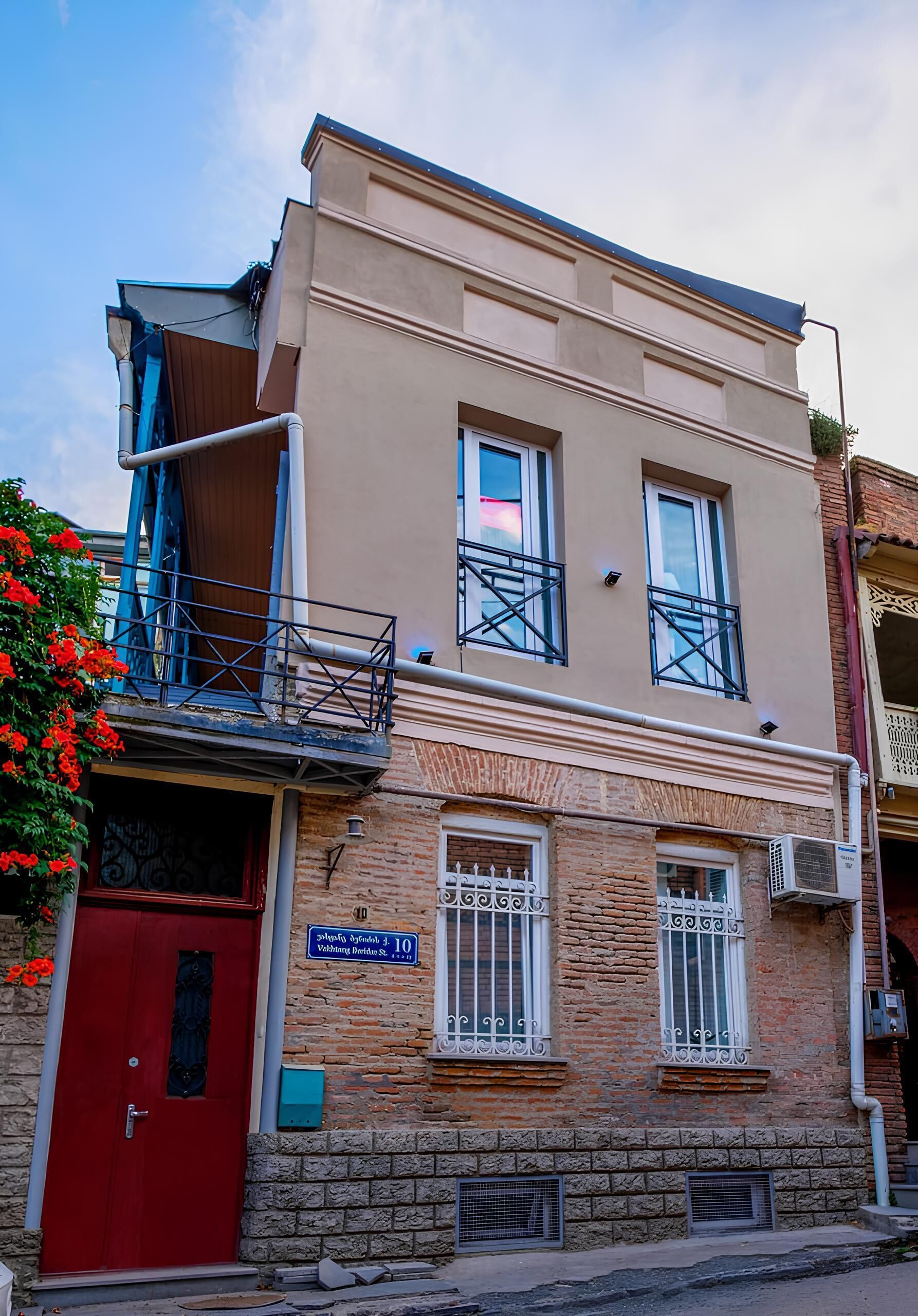 واجهة المنشأة