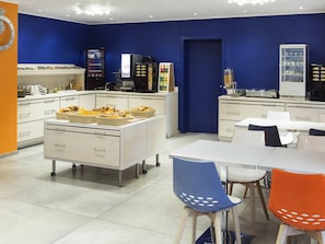 Tägliches Frühstücksbuffet gegen Gebühr