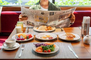 Desayuno buffet todos los días (con cargo)