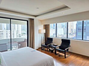 Studio Double with Balcony | Select Comfort beds, in-room safe, blackout drapes, iron/ironing board