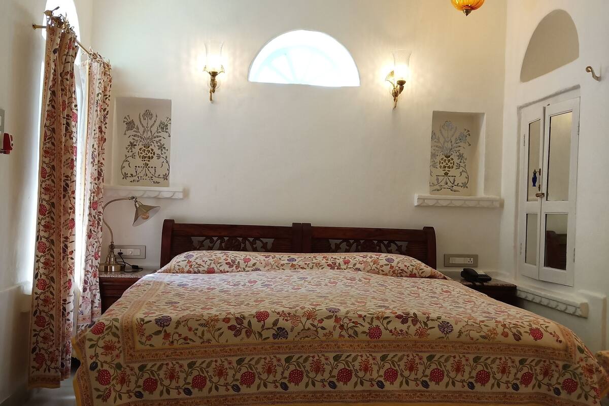 haveli room non lake facing | in-room safe, rollaway beds, free wifi, bed sheets