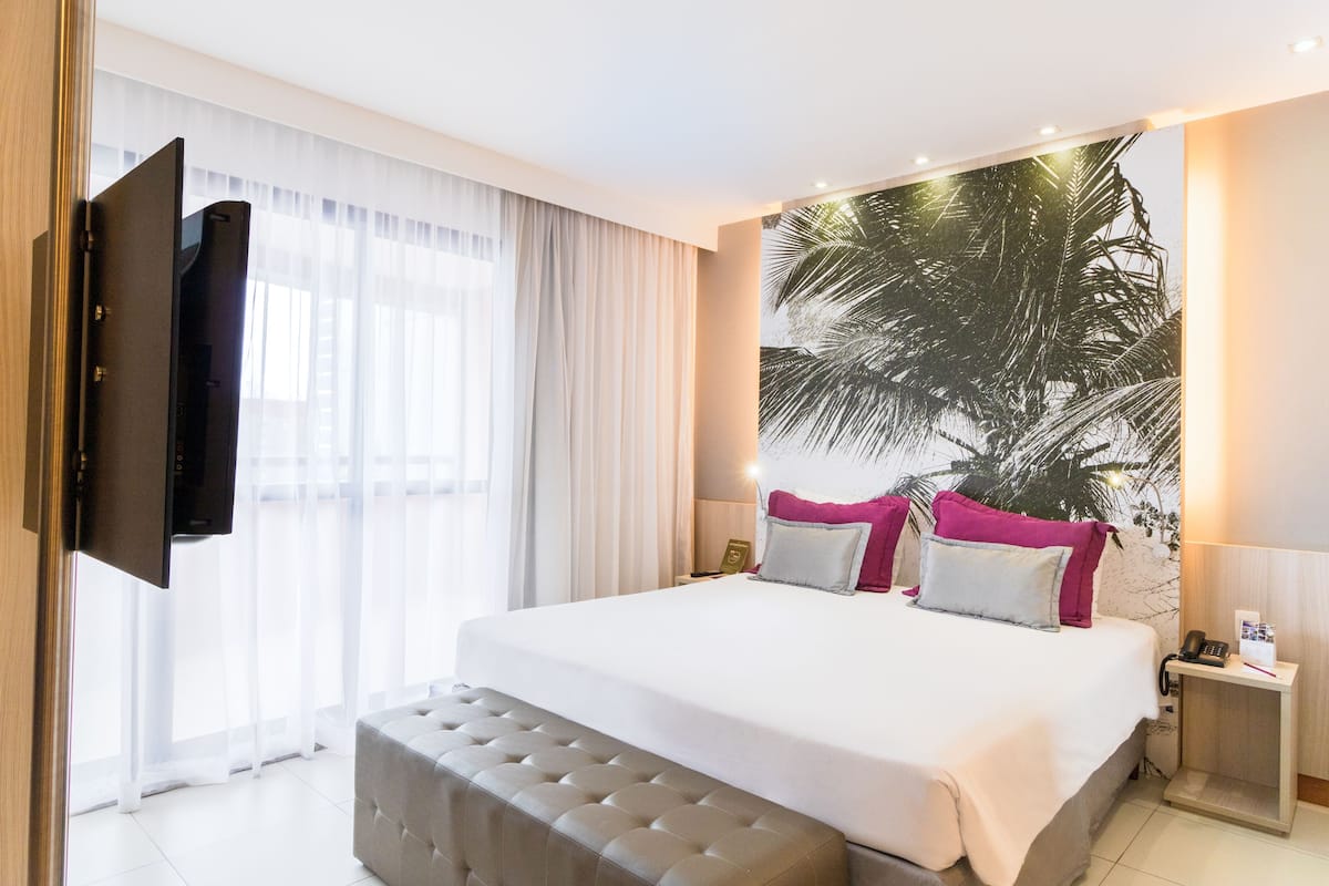 minibar, desk, free wifi, bed sheets