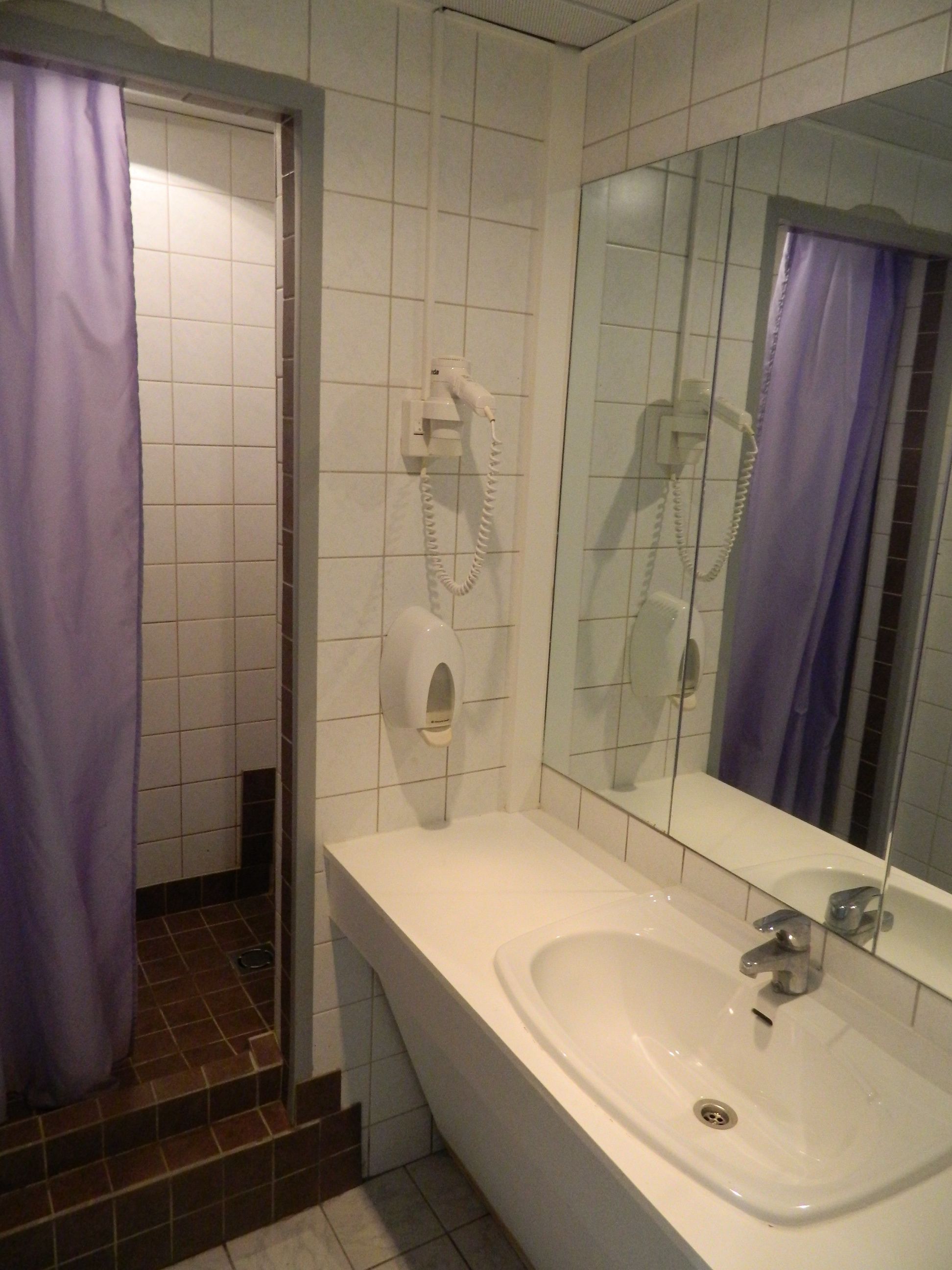 Photo - Center Hotel